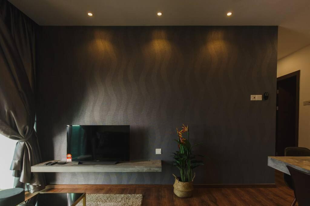 Jazz Suites 1 Vivacity Kuching Exterior photo